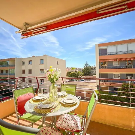 Spacieux T3 Avec Parking Au Coeur De Sanary-sur-Mer