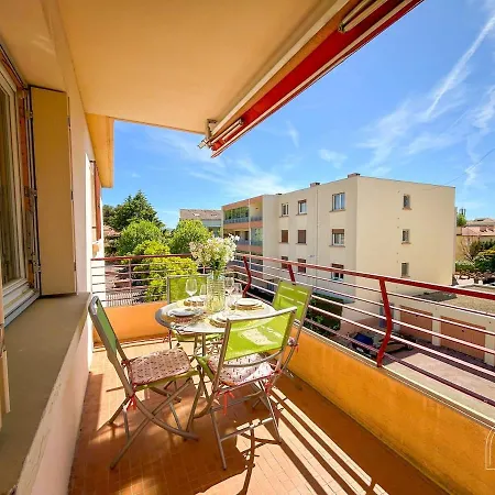 Spacieux T3 Avec Parking Au Coeur De Daire Sanary-sur-Mer